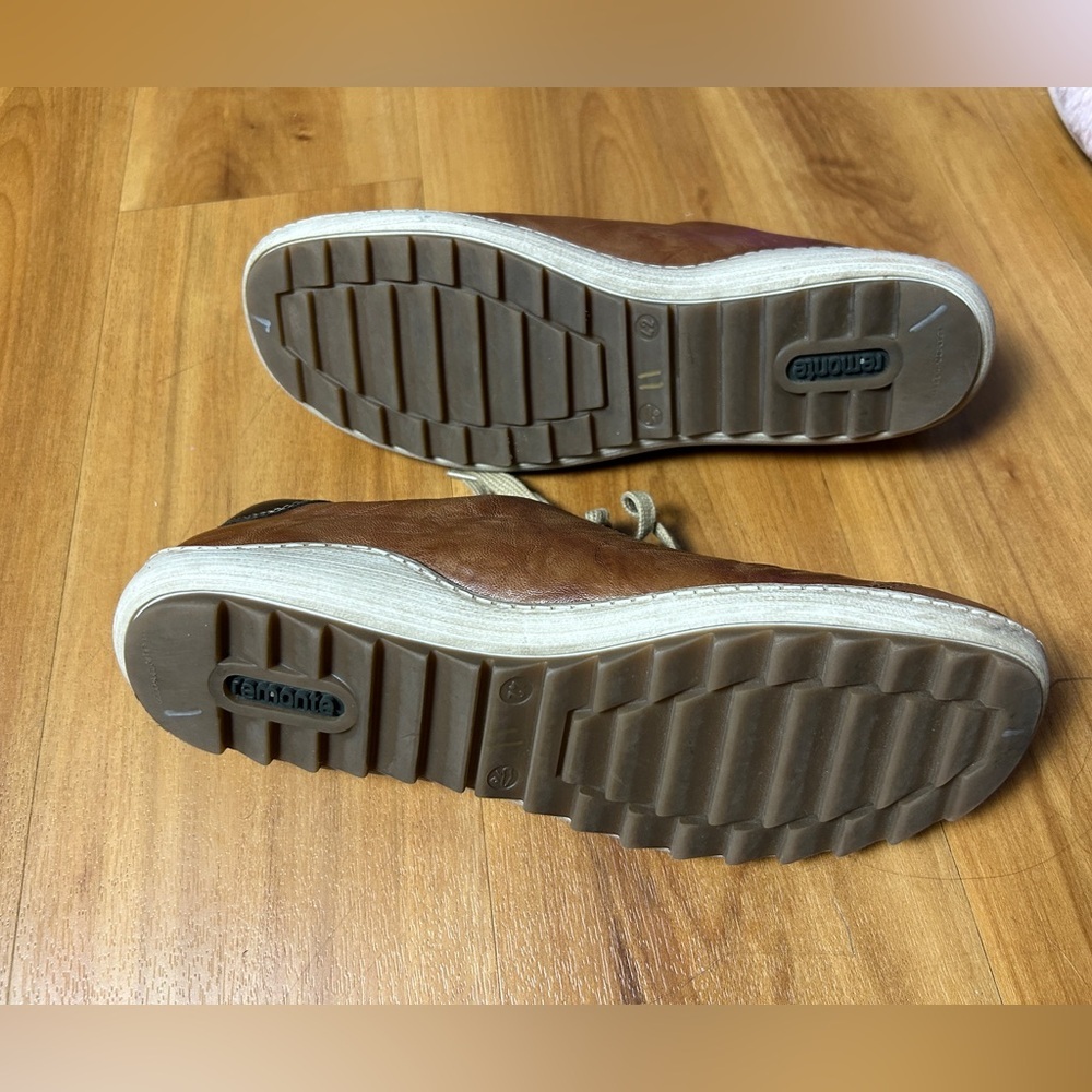 Remonte Brown and‎ Black Sneakers with Zipper Detail - Picture 12 of 16